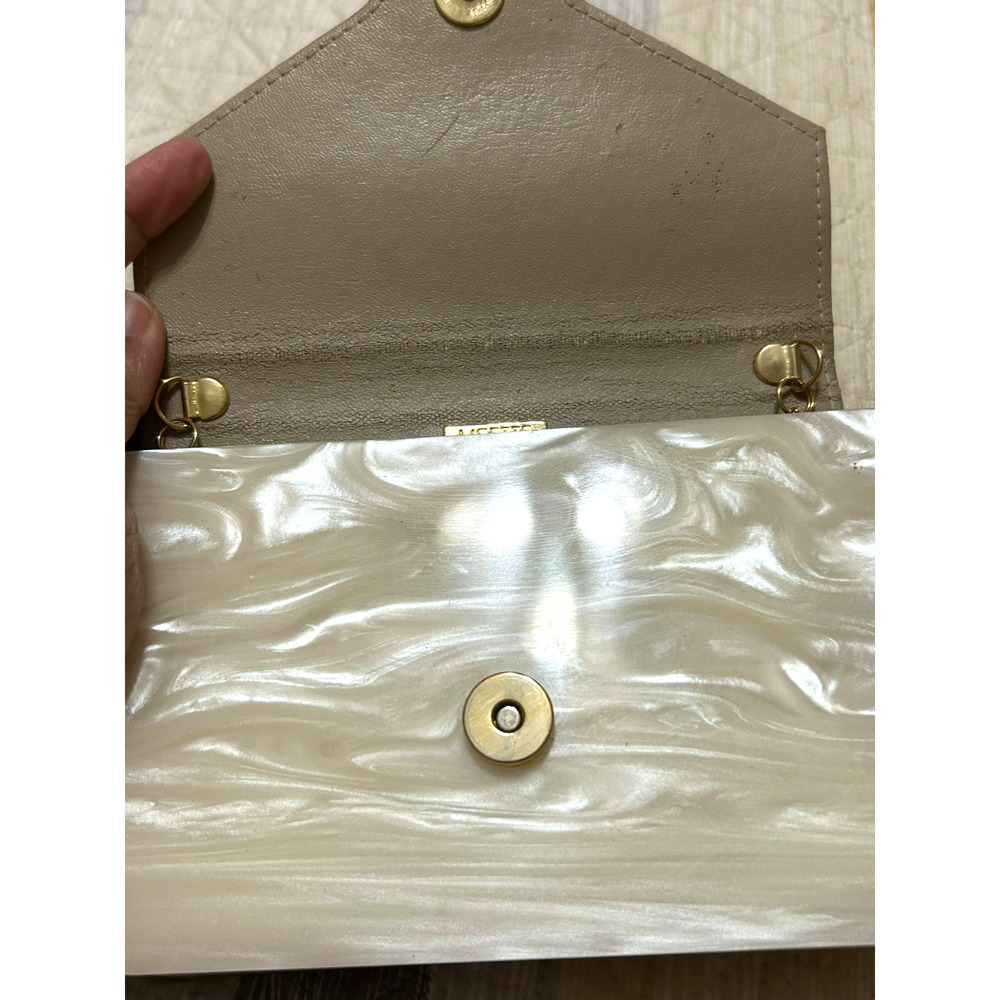 Lisette Vintage Acrylic Handbag Pearlized Shoulder Gold Chain Evening Purse - Picture 11 of 14